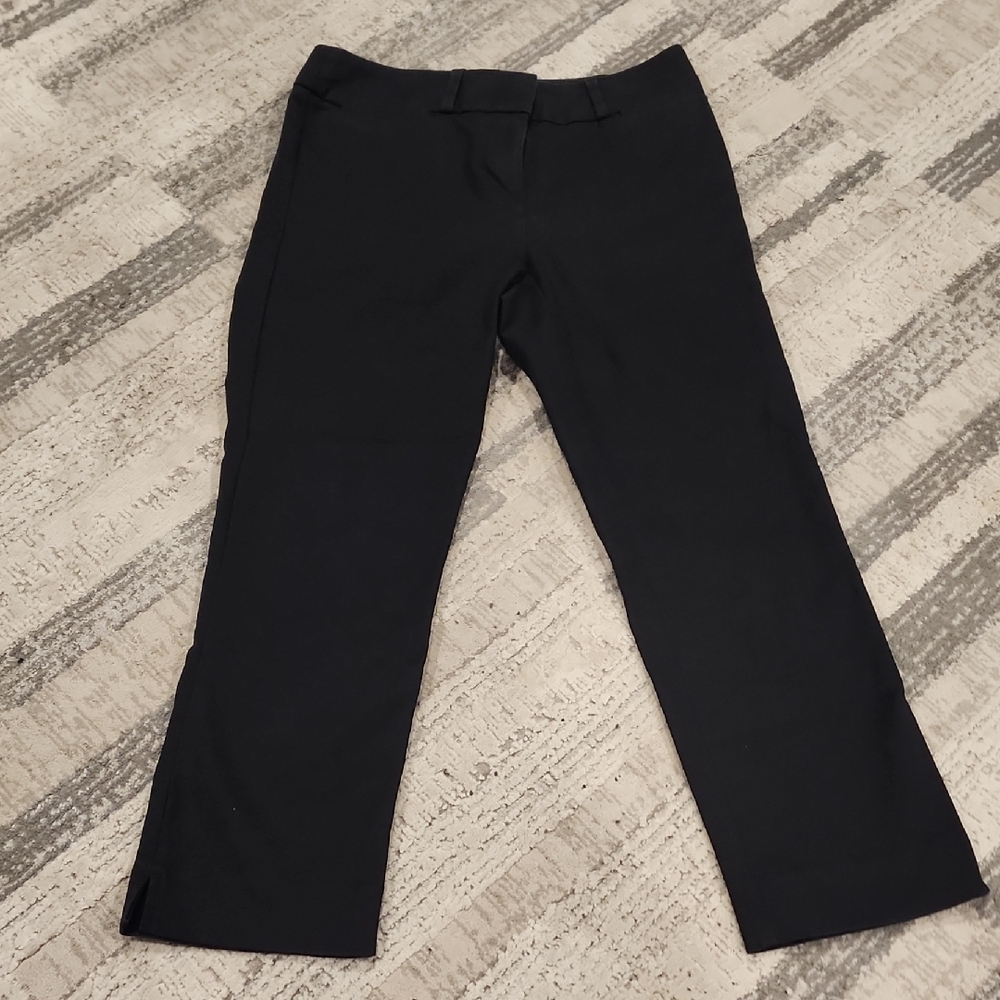 Women's Elegant Black Capris